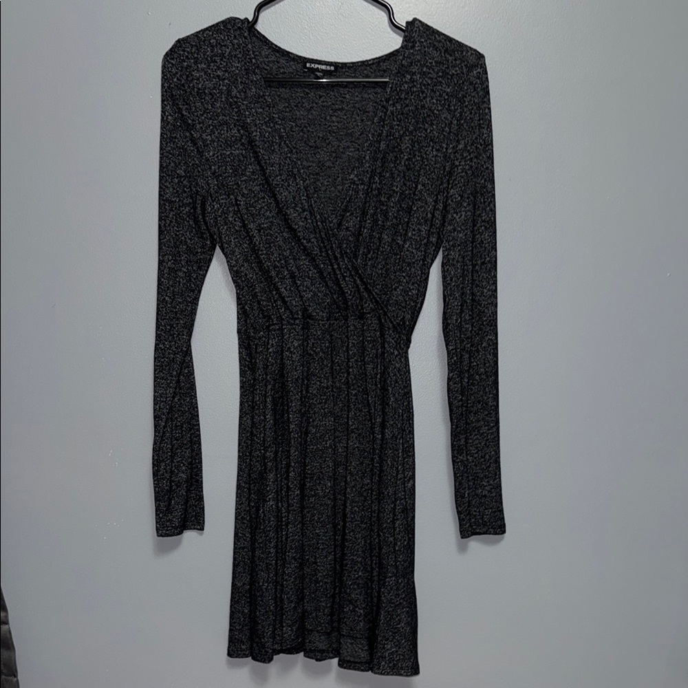 Express Gray Long Sleeve V-Neck Sheath Dress